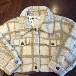 Vigoss Cream and Tan Sherpa Jacket